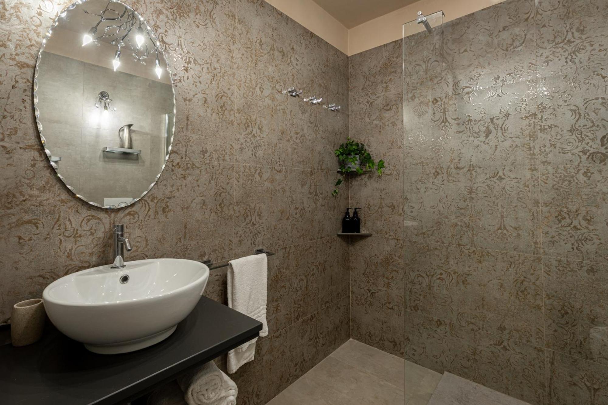 Heritage Miracle Suite Rome Bagian luar foto
